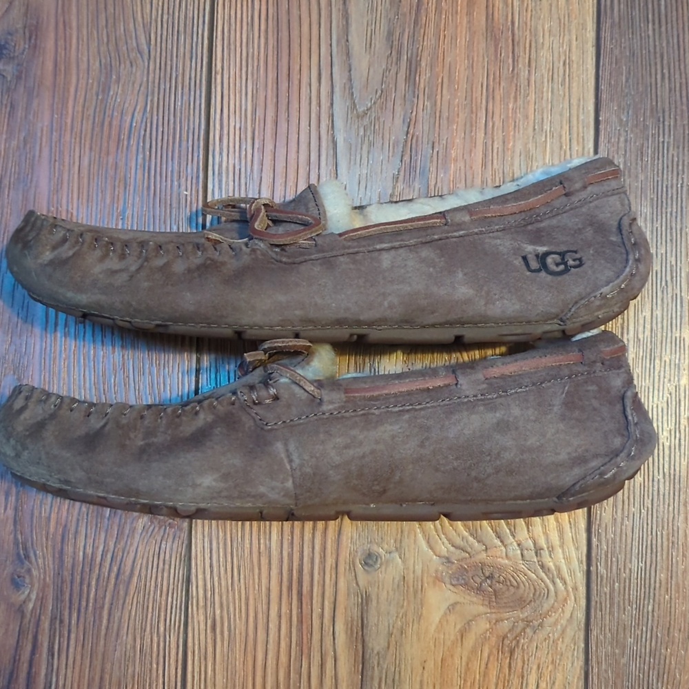 UGG Women's Slippers 8 - Picture 5 of 7